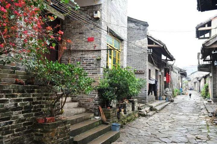 上河溪乡推进 “扫黄打非”走深走实